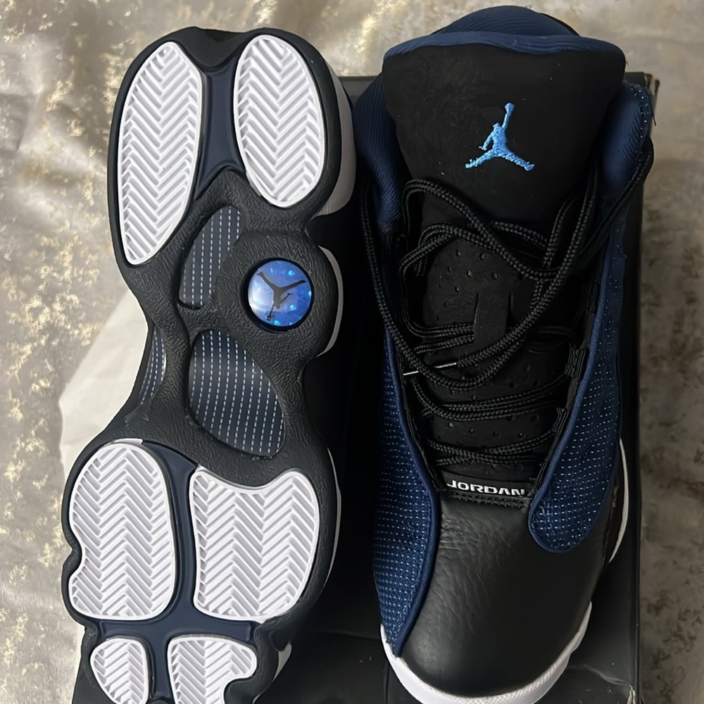 NEW JORDAN 13s FROM SHOE PALACE - Picture 4 of 6